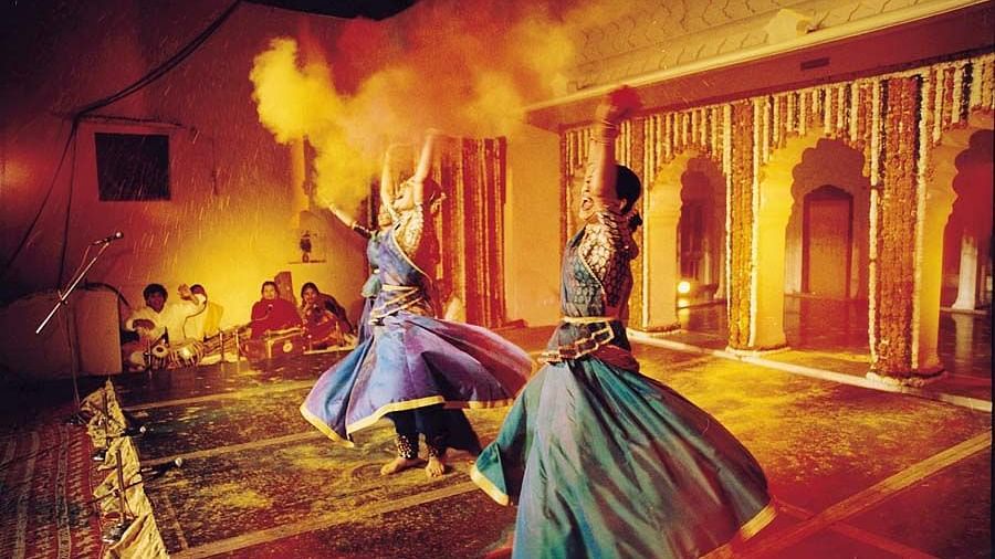 dancers and musicians performing at The Piramal Haveli - 20th Century, Shekhavati